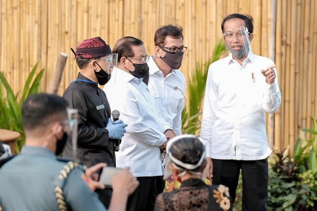 Kunjungain kerja Presiden Jokowi dan Menparekraf Wishnutama di Banyuwangi. Foto: Biro Pers Istana