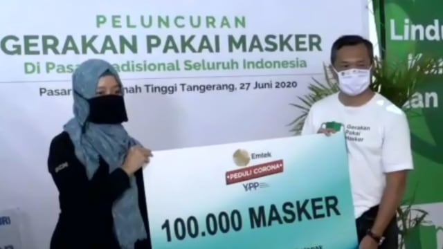 Peluncuran gerakan pakai masker di pasar tradisional seluruh Indonesia di Pasar Induk Tanah Tinggi Tangerang. Foto: Dok. Retyan Sekar