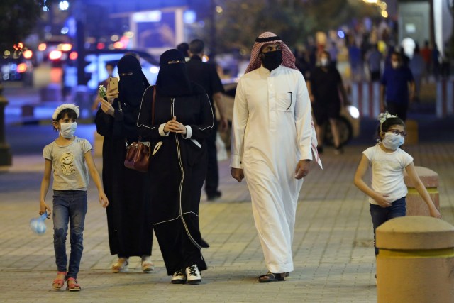Aktivitas Warga Arab Saudi Pasca Pelonggaran Lockdown Foto: Ahmed Yosri/REUTERS