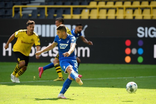 Top Skor Sementara Liga Jerman: Serge Gnabry dan Kramaric Teratas (38908)