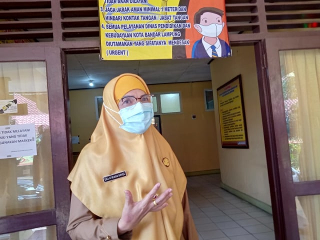 Sekretaris Dinas Pendidikan dan Kebudayaan Kota Bandar Lampung Eka Afriana, Senin (29/6) | Foto : Sidik Aryono/Lampung Geh