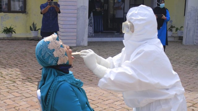Kisah DF: Pasien Positif Corona di Aceh yang Lolos Naik Pesawat ke Depok (141705)
