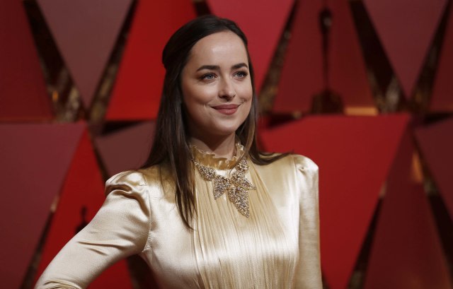 5 Artis yang Menyesal Pernah Tampil Tanpa Busana di Film (1)
