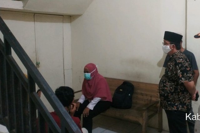 Pekerja asal Sumut di Aceh Barat yang kedapatan tidak mengantongi surat bebas COVID-19. Foto: Dok. Tim Gugus Tugas