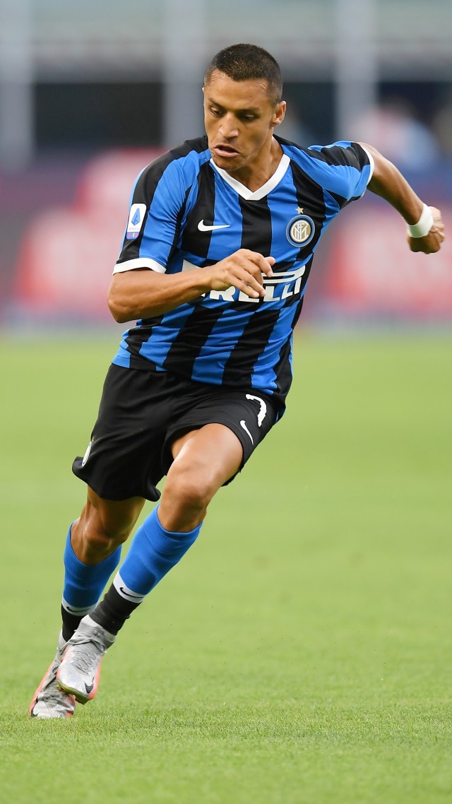 Pemain Inter Milan, Alexis Sanchez. Foto: REUTERS/Daniele Mascolo