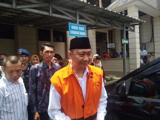 Bupati Lampung Utara Divonis 7 Tahun Penjara dan Wajib Bayar Rp 74 Miliar (76917)