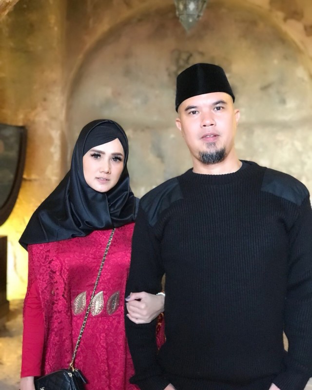 Mulan Jameela dan Ahmad Dhani. Foto: Instagram @mulanjameela1