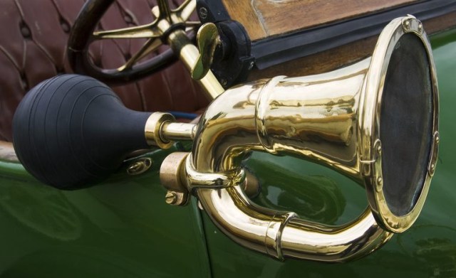 Siapa Penemu Klakson Kendaraan Bermotor? (52614)