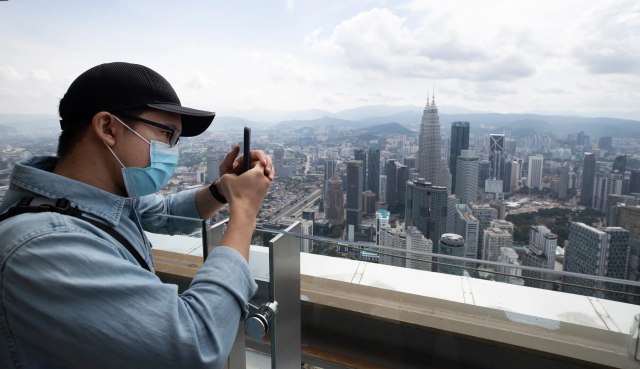 Penambahan Corona Harian Pecah Rekor, Malaysia Perpanjang Lockdown (390410)