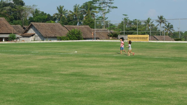Melihat Desa di Lereng Merapi yang Miliki Lapangan Sepak Bola ala Eropa (288614)