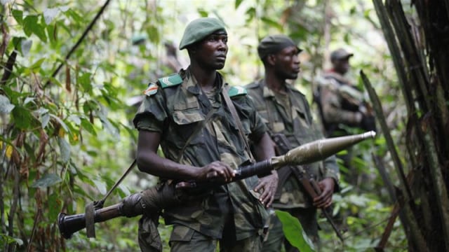 Ilustrasi tentara Kongo berjaga dari serangan Pasukan Demokrat Sekutu Kongo. Foto: Katombe/Reuters
