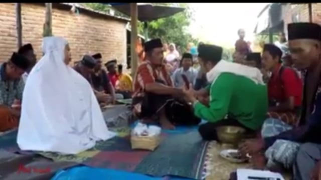 Viral pernikahan online di Lombok, Nusa Tenggara Barat. (Foto: YouTube/Tangkapan Layar Mol bromot)