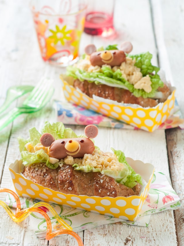 Ilustrasi croissant sandwich beruang isi sosis telur. Foto: Shutterstock