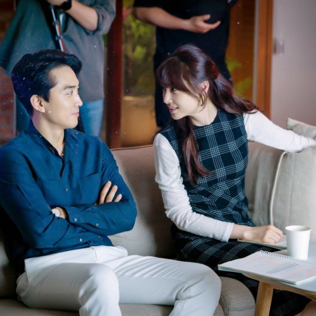 Potret Kemesraan Song Seung Heon Dan Seo Ji Hye Di Drama Korea Dinner Mate Kumparan Com