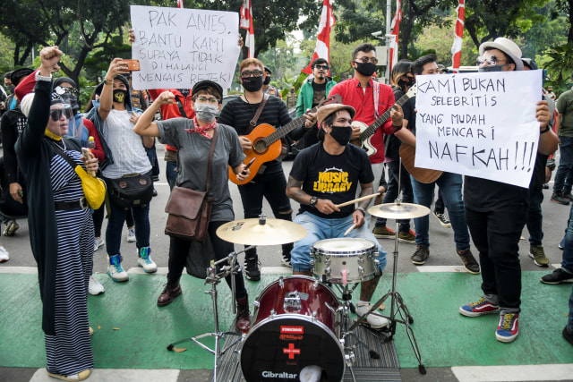 Pemprov DKI Surati Pemilik Kafe Minta Berdayakan Musisi Lewat Penampilan Virtual (32158)