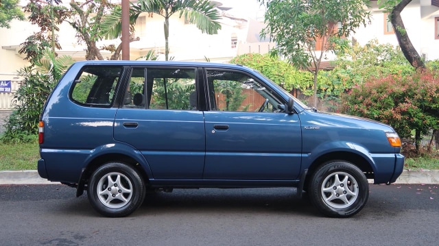 Toyota Kijang Kapsul Tembus Rp 105 Juta, Baru 25.000 Km dan Full Orisinal (275746)