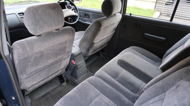 Toyota Kijang Kapsul Tembus Rp 105 Juta, Baru 25.000 Km dan Full Orisinal (275767)