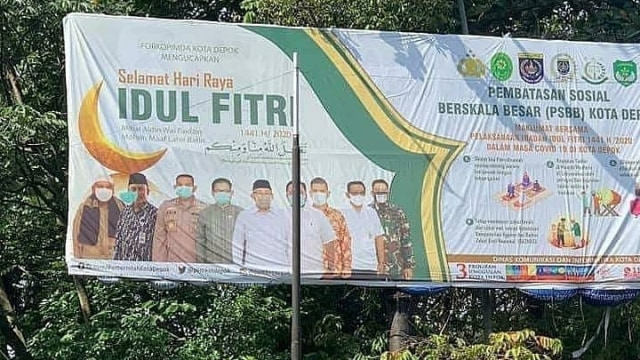 Viral banner ucapan lebaran pemerintah Kota Depok. Foto: Instagram/@depok24jam