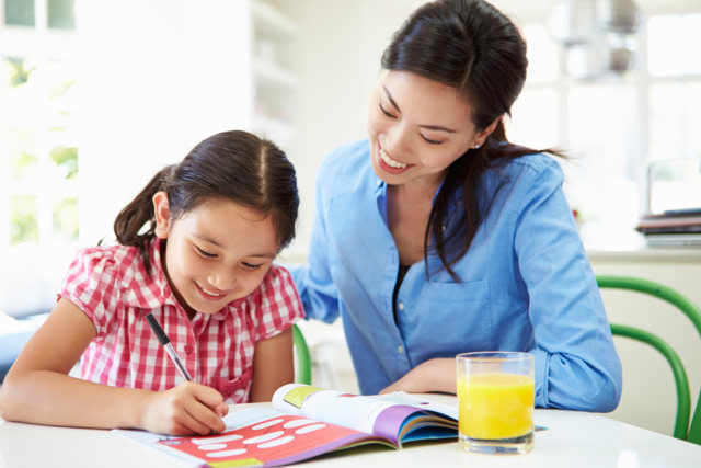 Ilustrasi anak belajar di rumah Foto: Shutterstock