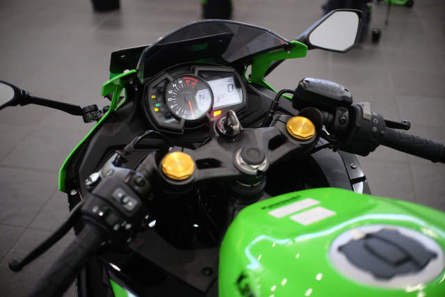 Foto: Lebih Dekat dengan Kawasaki Ninja ZX 25R (50430)