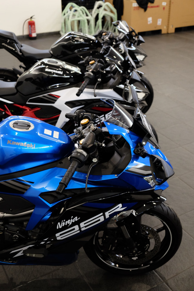 Foto: Lebih Dekat dengan Kawasaki Ninja ZX 25R (50433)