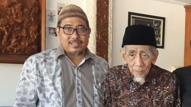 Gus Kamil, Putra Mbah Moen yang Jabat Ketua DPRD Rembang, Meninggal (73069)