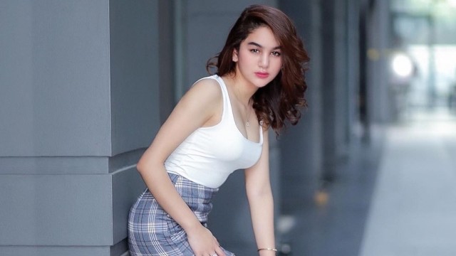 Klarifikasi Hana Hanifah soal Isu Telanjang di Kamar Hotel Saat Penggerebekan (415378)