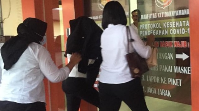 Sebelum Ditangkap Polisi, Artis HH Sudah Terima Rp 20 Juta (11627)