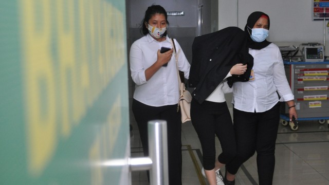 Polisi: Artis HH ke Medan untuk Melayani Tamu yang Memesannya (980218)
