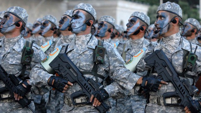 Tentara Azerbaijan. Foto: TOFIK BABAYEV / AFP