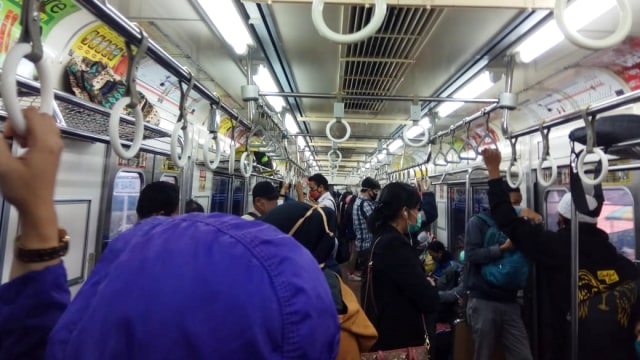 Suasana di Stasiun KRL Depok Baru, Rabu (15/7). Foto: Dok. Audrie