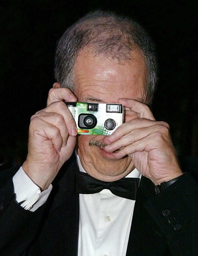Ilustrasi Disposable Camera. Foto: Getty Images