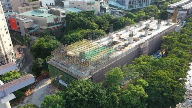 Proyek MRT yang dibangun PT Wijaya Karya Tbk (Persero) di Taiwan.  Foto: WIKA
