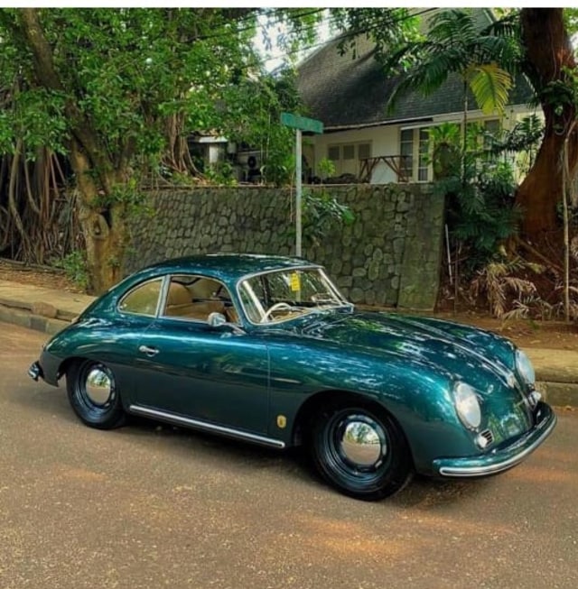 Cara Rifat Sungkar Hibur sang Ayah dengan Porsche 356a Klasik (371)