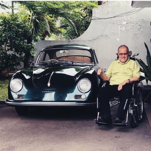 Cara Rifat Sungkar Hibur sang Ayah dengan Porsche 356a Klasik (370)
