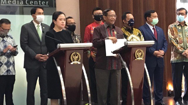 Jajaran menteri serahkan Draft RUU BPIP ke DPR.  Foto: Istimewa