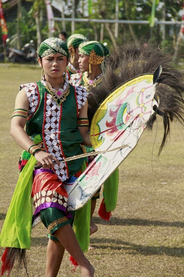 Arti Warna  Menurut Berbagai Budaya di Indonesia Bagian 2 