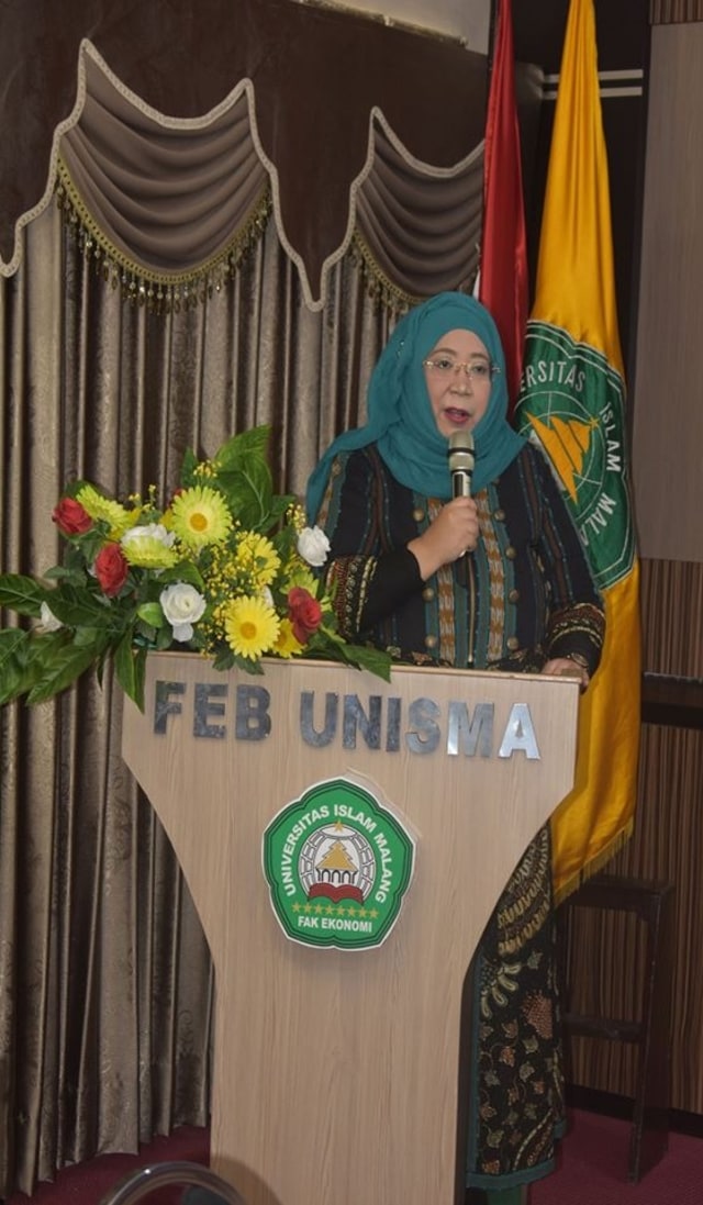 Dekan Fakultas Ekonomi dan Bisnis Universitas Islam Malang (FEB Unisma), Nur Diana SE MSi. Foto: dok.