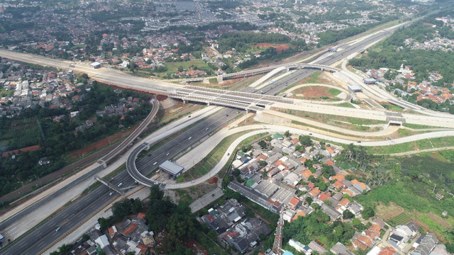 Proyek Jalan Tol Serpong-Cinere masih dalam proses penyelesaian. Foto: Dok. Jasa Marga