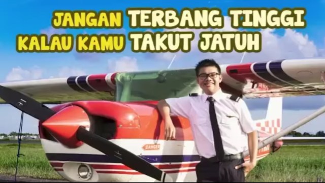 Wilson Tirta, remaja 18 tahun asal Surabaya yang pernah menerbangan Pesawat Cessna 172.