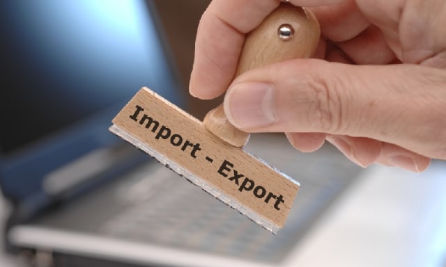 Ilustrasi pengesahan dokumen kegiatan ekspor-impor