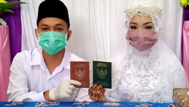 Cerita Mahasiswa UIN Yogya: Wisuda Online Saat Nikah | Kumparan.com