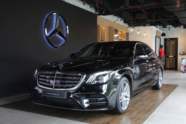 Penjualan BMW Seri 7 Asapi Mercedes-Benz S-Class (249383)