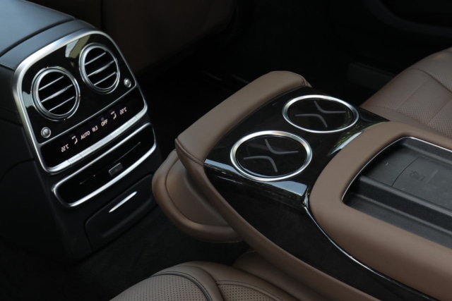 Mercedes-Benz G 63 dan S 450 Edisi 50 Tahun Meluncur, Berapa Harganya? (3852)