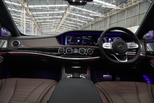 Mercedes-Benz G 63 dan S 450 Edisi 50 Tahun Meluncur, Berapa Harganya? (3853)