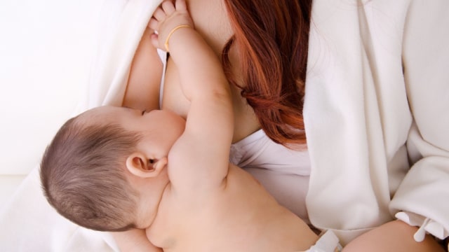 Apakah Setiap Bayi Akan Mengigit saat Disusui? Ini Penjelasan Ahli (214929)