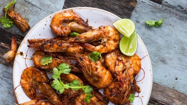 Resep Keluarga: Udang Masak Asam Ala Resto Peranakan (218203)