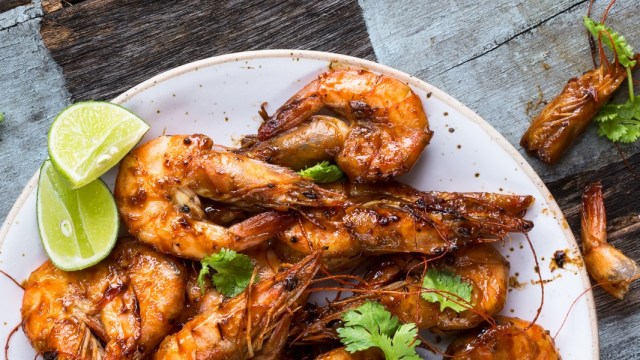 Resep Keluarga: Udang Masak Asam Ala Resto Peranakan (218205)