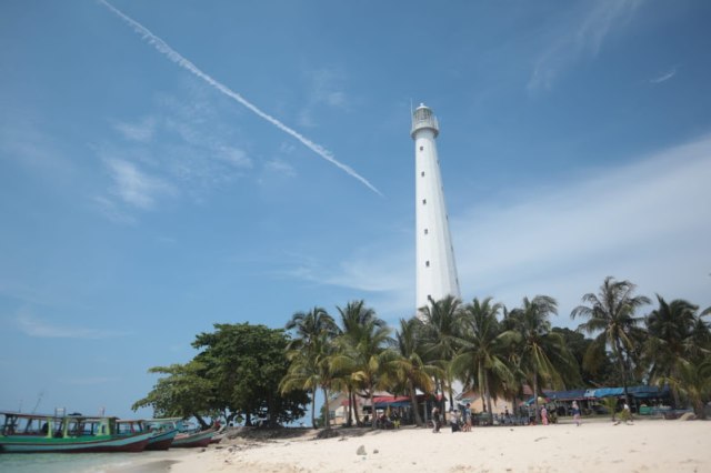 Mercusuar Pulau Lengkuas