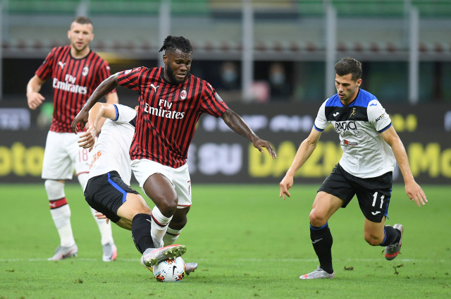 Pertandingan antara AC Milan melawan Atalanta di San Siro, Milan, Italia. Foto: REUTERS/Daniele Mascolo